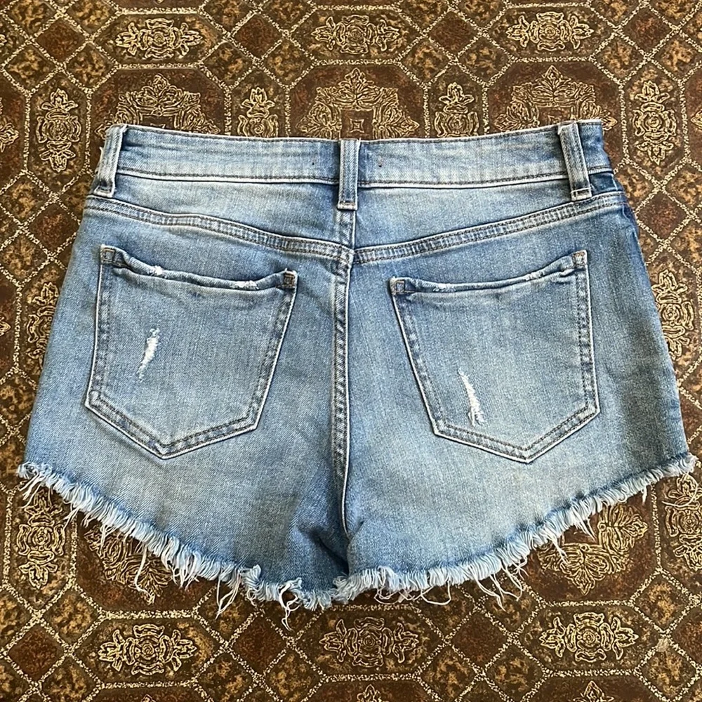Fashion Nova Shorts - Picture 4 of 4